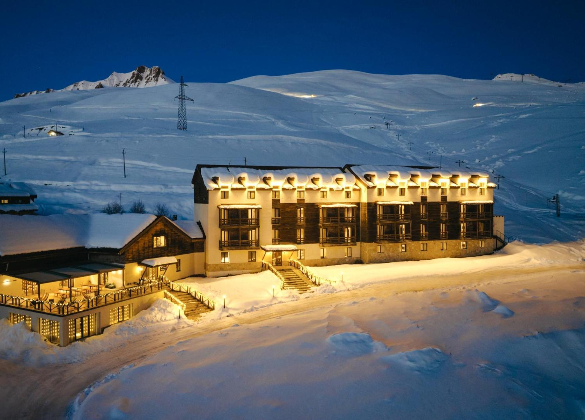 Alpina Hotel Goudaouri Extérieur photo